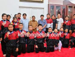 Wali Kota Sibolga Beri Bonus Rp30 Juta Kepada Atlet Taekwondo yang Berhasil Raih 17 Medali di Malaysia